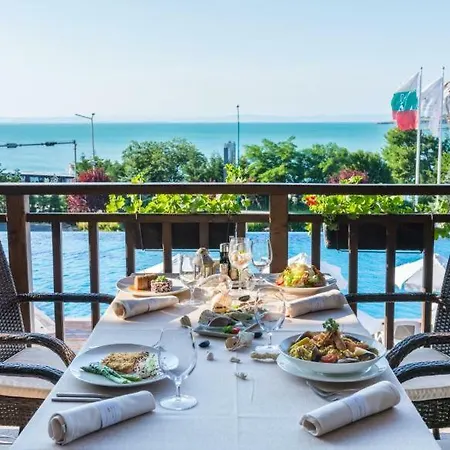 Private With Sea View In St. Marina Apartament