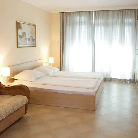 Private With Sea View In St. Marina Apartamento *